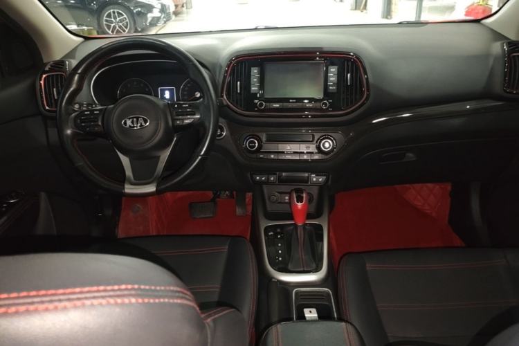Used Kia KX3 2017 1.6T Automatic Aozun Edition Center Console