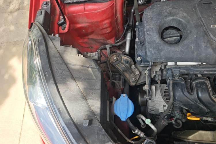 Used Kia KX3 2017 1.6L Automatic Aoya Version Engine Bay Right