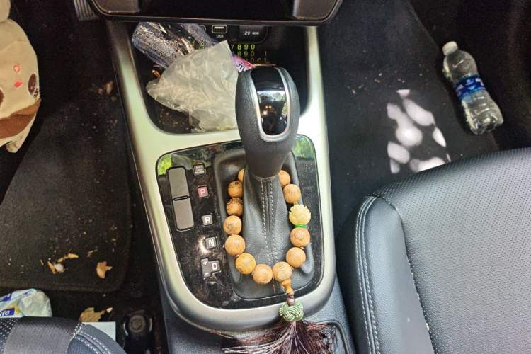 Used Kia KX3 2017 1.6L Automatic Aoya Version Gear Lever