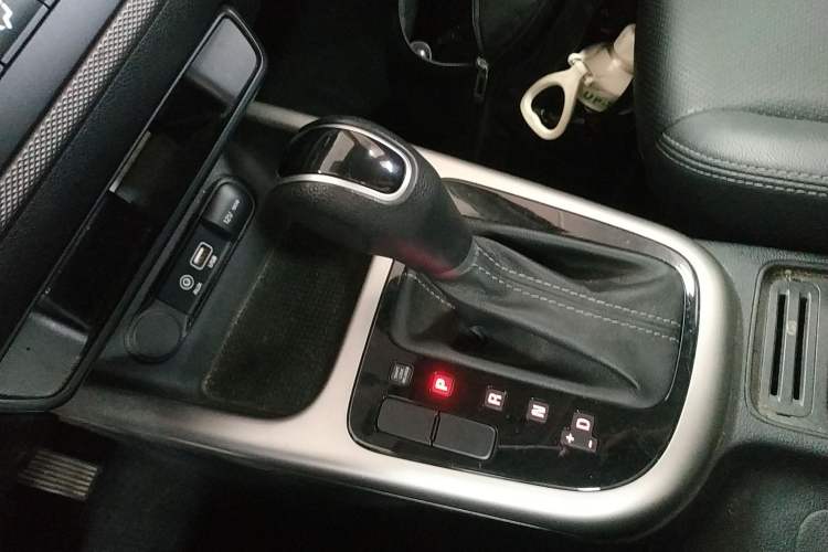 Used Kia KX3 2017 1.6L Automatic Aoya Version Gear Lever