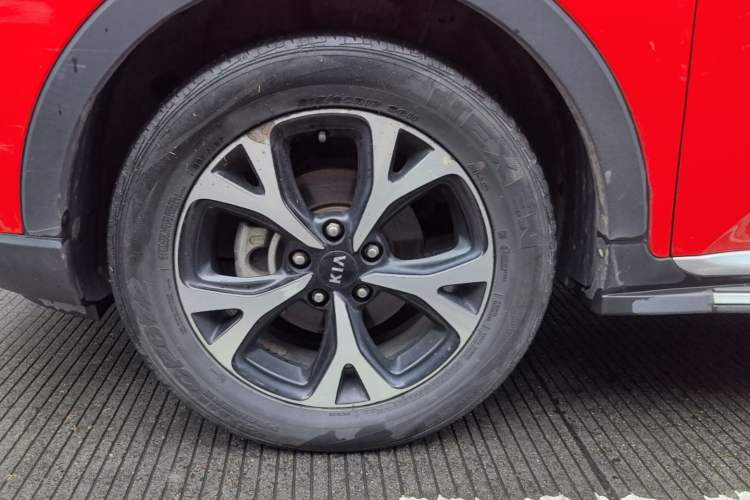 Used Kia KX3 2017 1.6L Automatic Aoya Version Left Front Wheel Hub