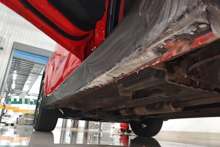 Used Kia KX3 2017 1.6T Automatic Aozun Edition Left Side Sill