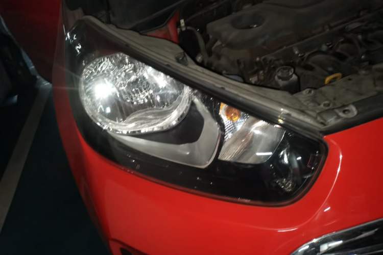 Used Kia KX3 2017 1.6L Automatic Aoya Version Right Front Headlight