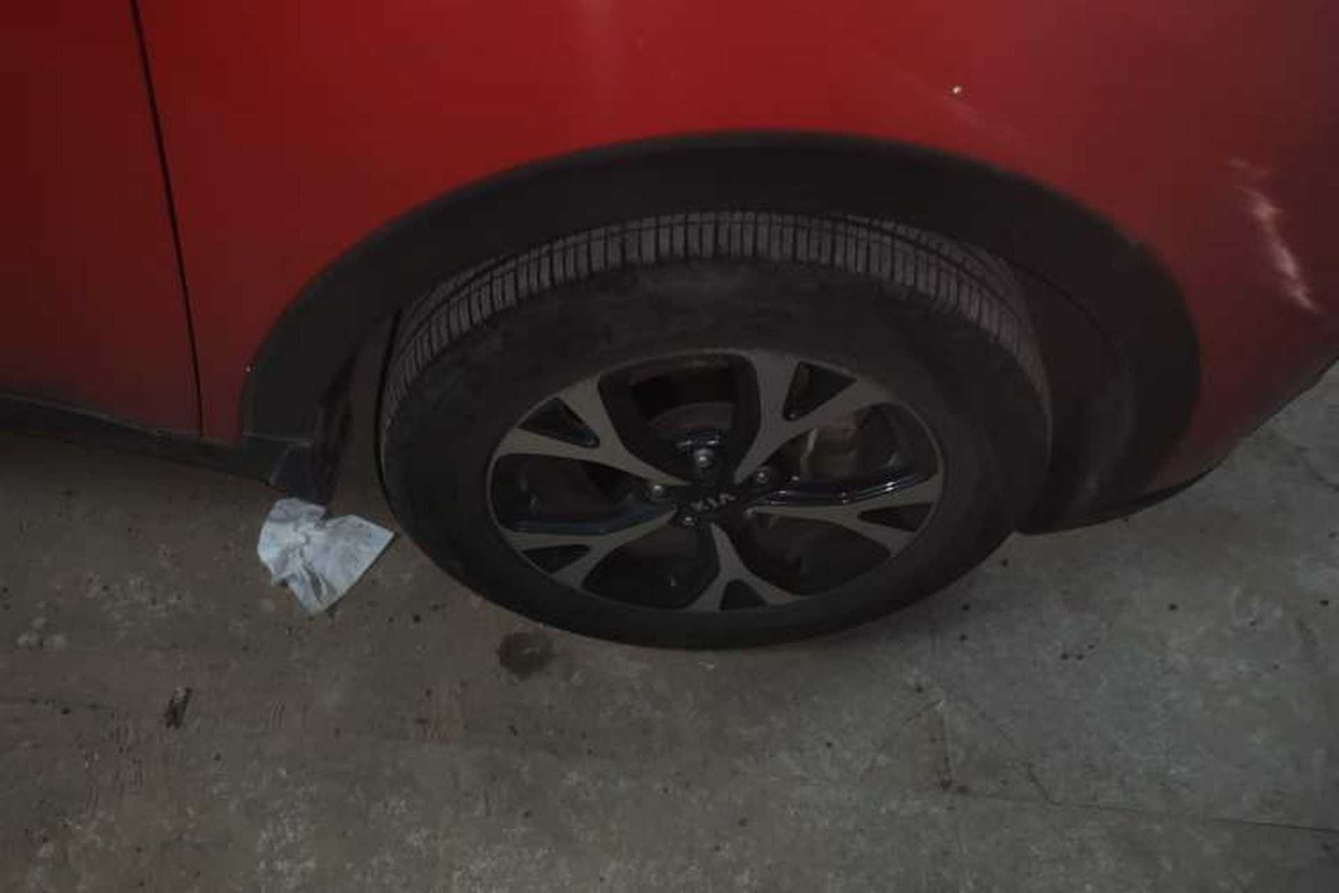 Used Kia KX3 2017 1.6L Automatic Aoya 15th Anniversary Special Edition Right Front Wheel Hub