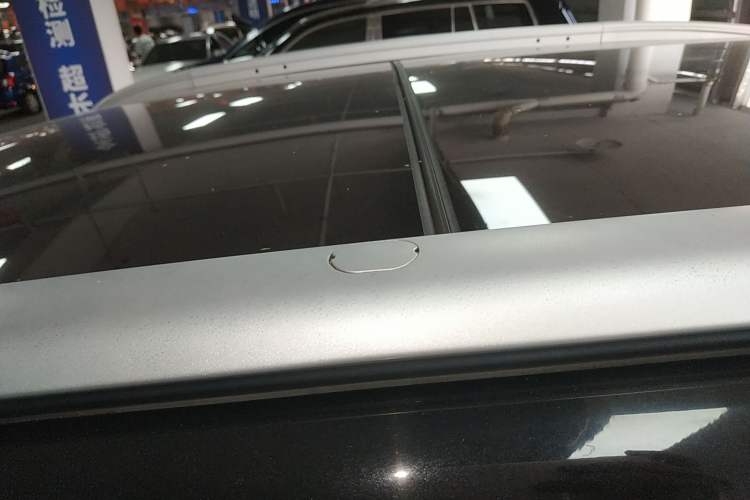 Used Kia KX3 2017 1.6L Automatic Aoya Version Roof