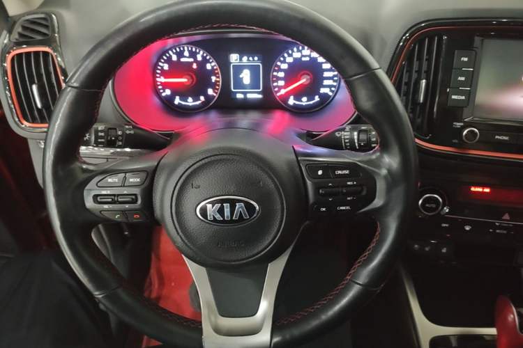 Used Kia KX3 2017 1.6T Automatic Aozun Edition Steering Wheel