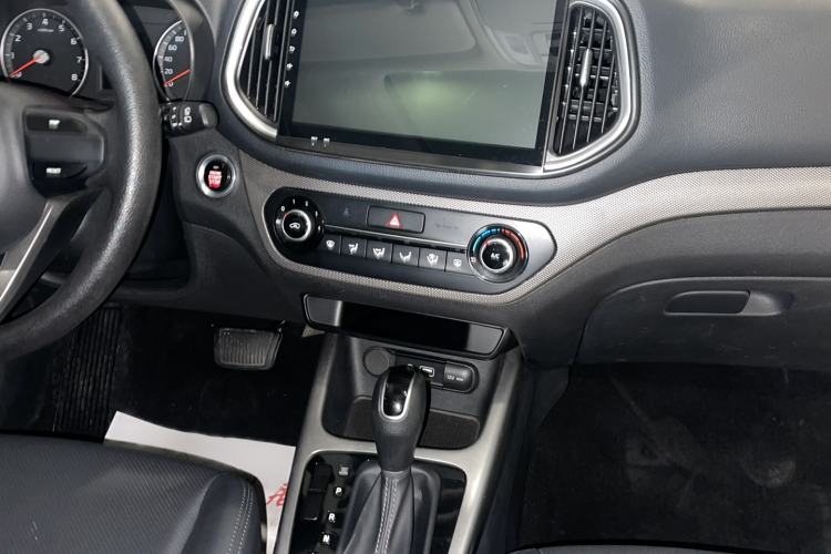 Used Kia KX3 2017 1.6L Automatic Aoya Version Audio And AC Panel