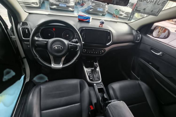 Used Kia KX3 2017 1.6L Automatic Aoya 15th Anniversary Special Edition Audio And AC Panel