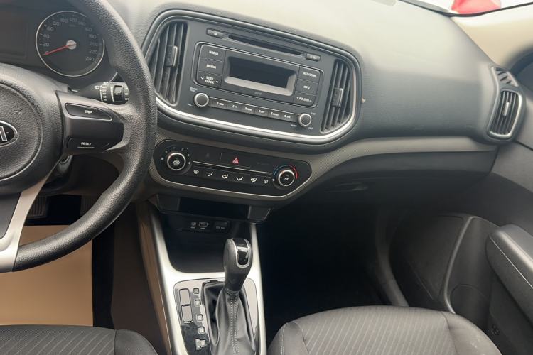 Used Kia KX3 2017 1.6L Automatic Aofeng Edition Audio And AC Panel