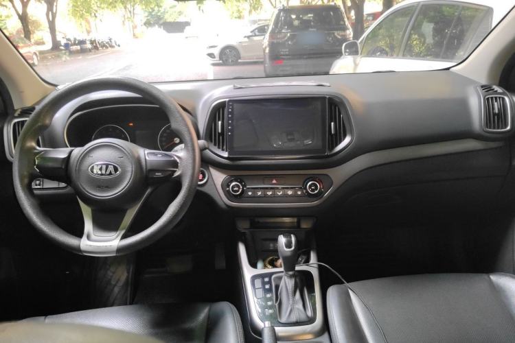 Used Kia KX3 2017 1.6L Automatic Aoya Version Center Console