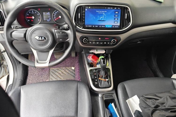 Used Kia KX3 2017 1.6L Automatic Aoya Version Center Console