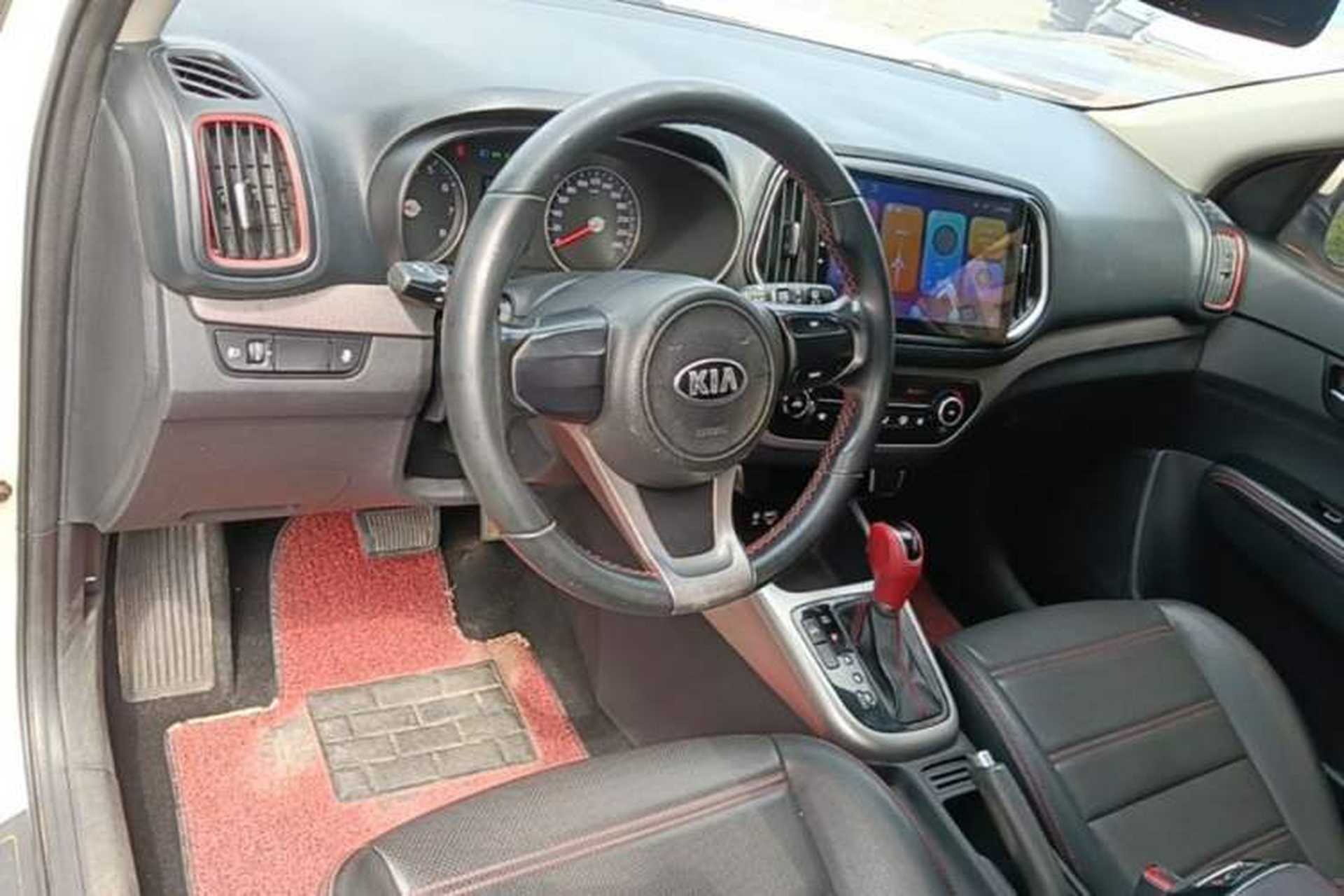 Used Kia KX3 2017 1.6T Automatic Aoya Edition Center Console