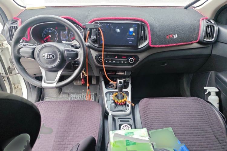 Used Kia KX3 2017 1.6L Automatic Aoya Version Center Console