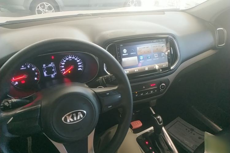 Used Kia KX3 2017 1.6L Automatic Aoya Version Center Console