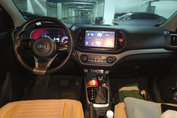 Used Kia KX3 2017 1.6L Automatic Aoya Version Center Console