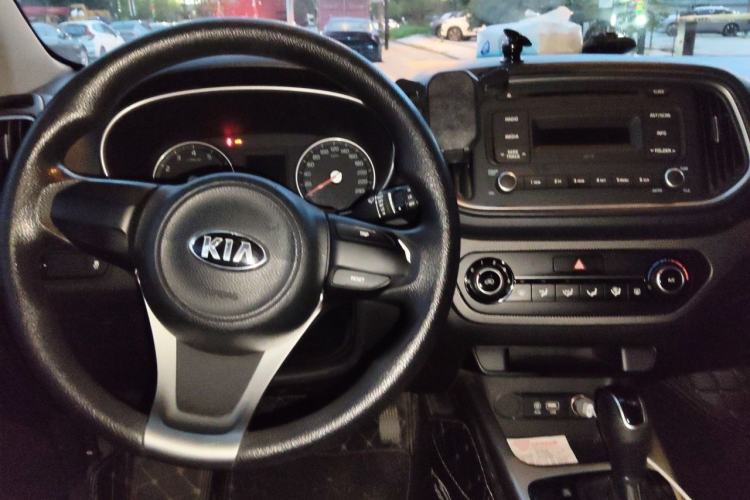 Used Kia KX3 2017 1.6L Automatic Aoya Version Center Console