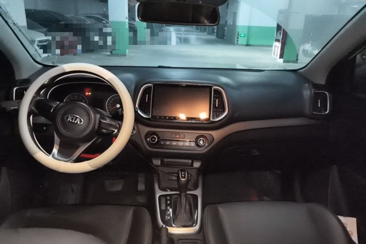 Used Kia KX3 2017 1.6L Automatic Aoya Version Center Console