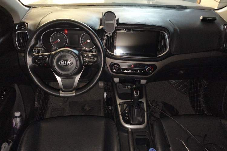 Used Kia KX3 2017 1.6L Automatic Aoya Version Center Console