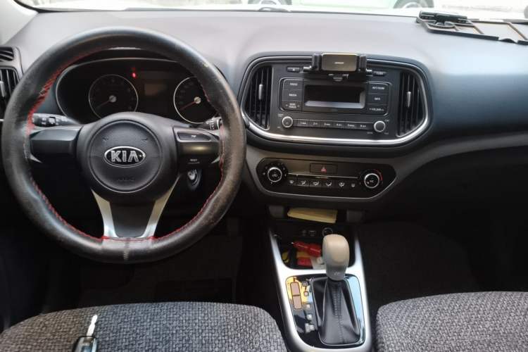 Used Kia KX3 2017 1.6L Automatic Aoya Version Center Console