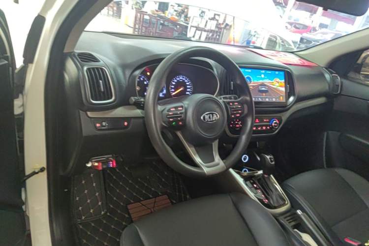 Used Kia KX3 2017 1.6L Automatic Aoya Version Center Console