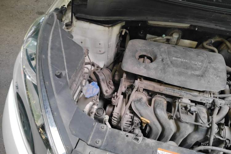 Used Kia KX3 2017 1.6L Automatic Aoya Version Engine Bay Right