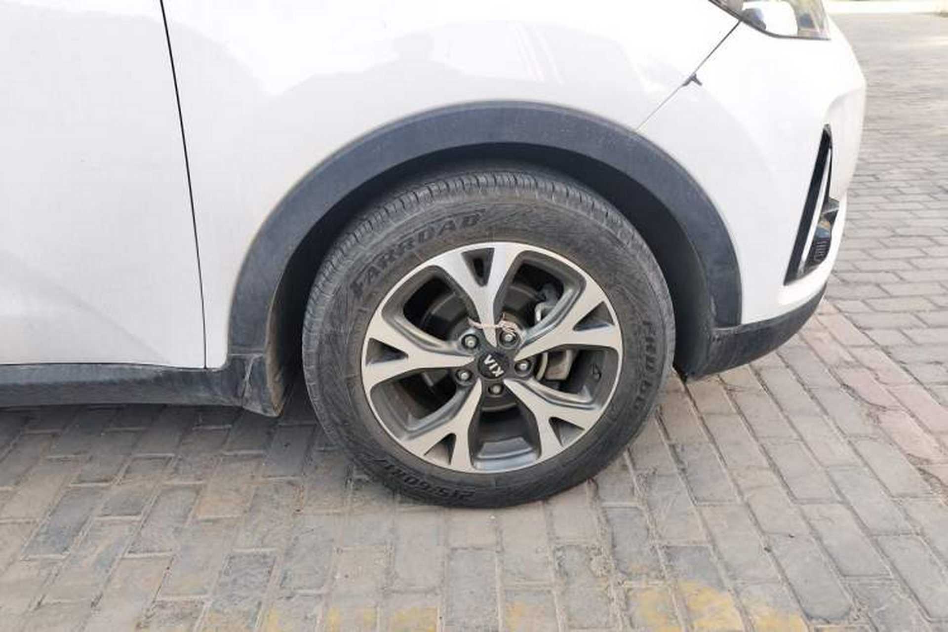 Used Kia KX3 2017 1.6L Automatic Aoya Version Exterior 1