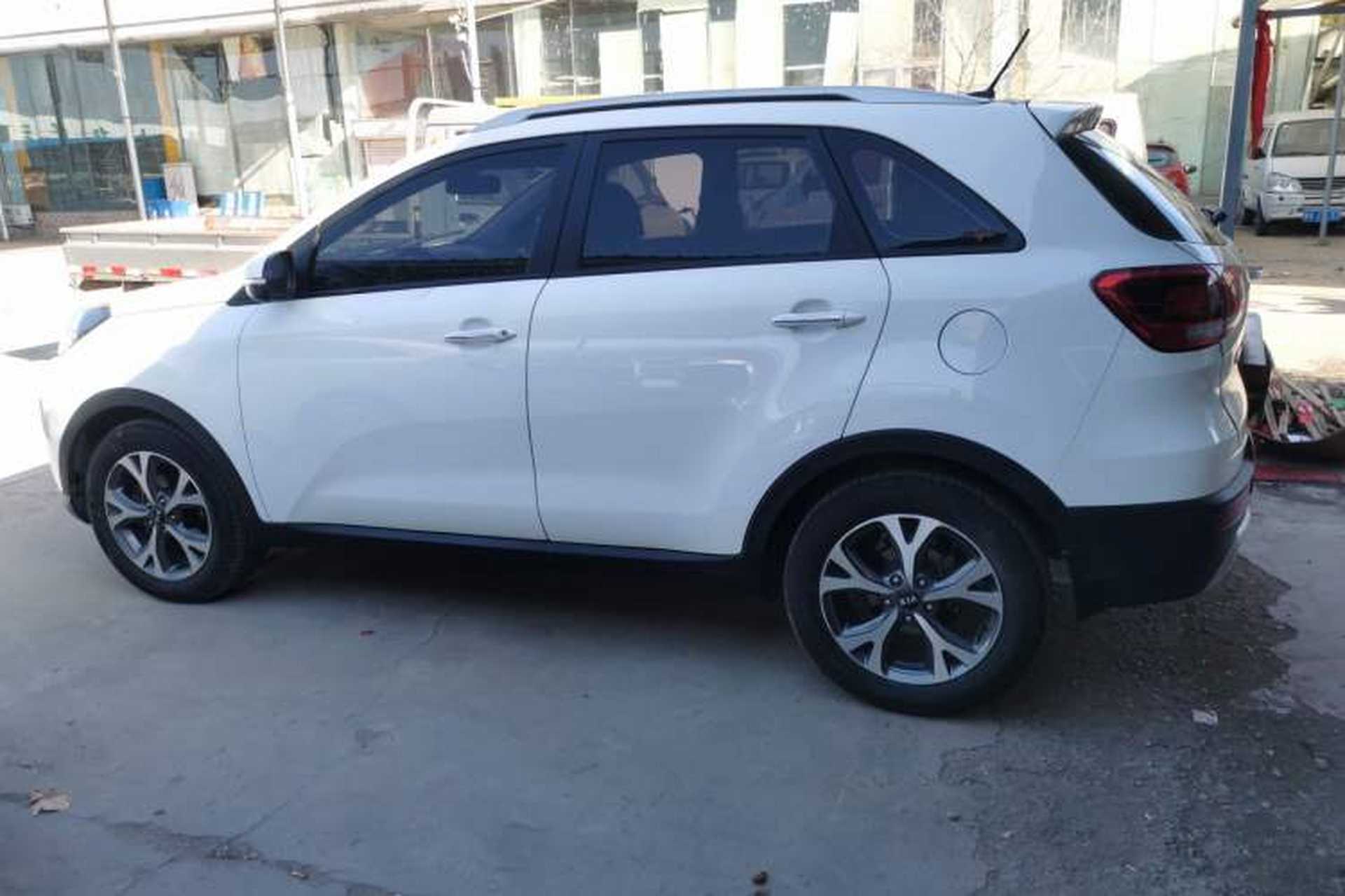 Used Kia KX3 2017 1.6L Automatic Aoya Version Exterior 3