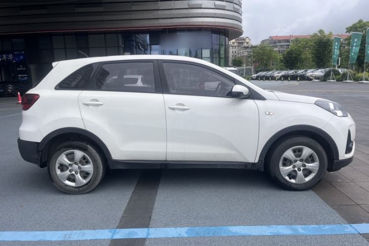 Used Kia KX3 2017 1.6L Automatic Aofeng Edition Exterior 3