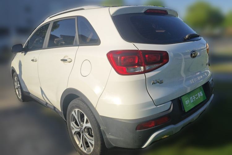 Used Kia KX3 2017 1.6L Automatic Aoya Version Exterior 3