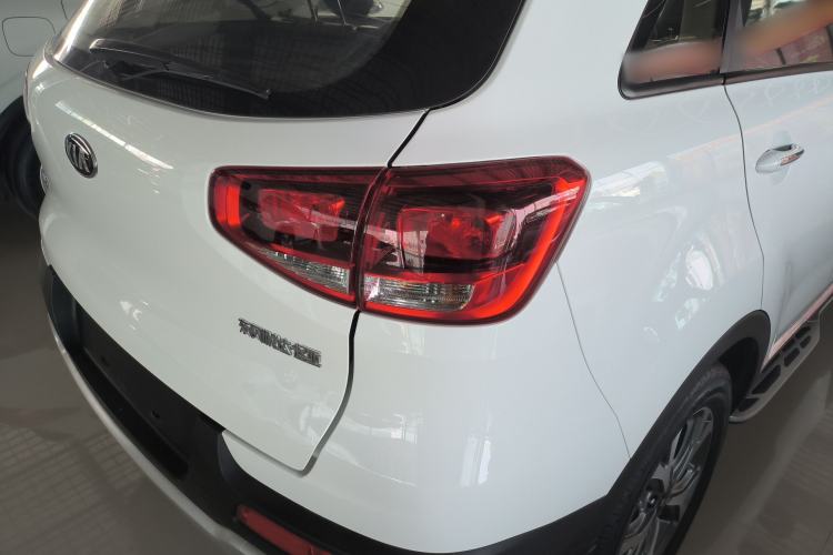 Used Kia KX3 2017 1.6L Automatic Aoya Version Exterior 3