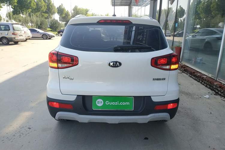 Used Kia KX3 2017 1.6L Automatic Aoya Version Exterior 4