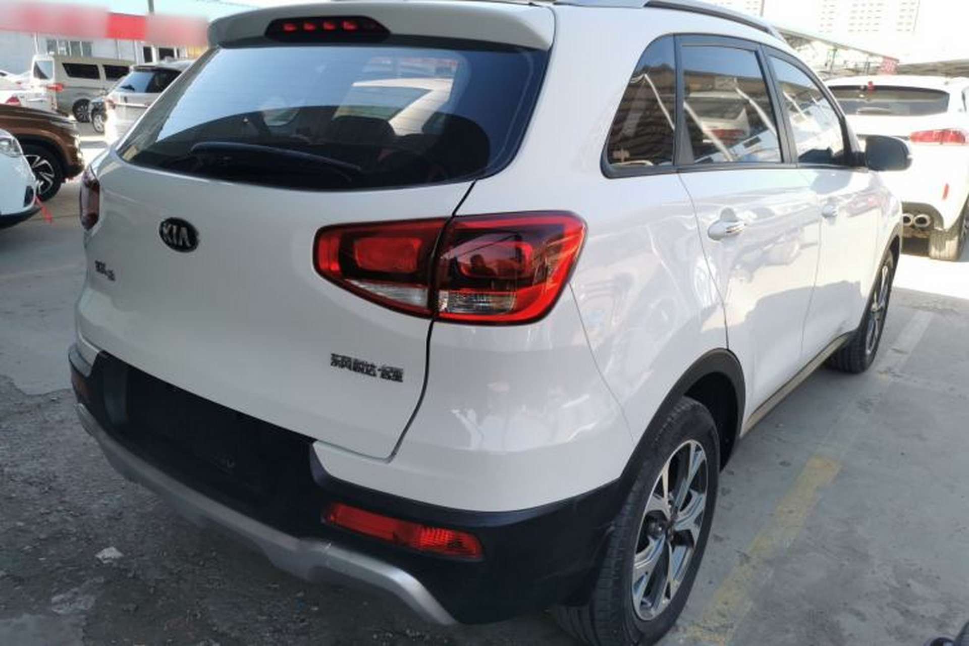 Used Kia KX3 2017 1.6L Automatic Aoya Version Exterior 5