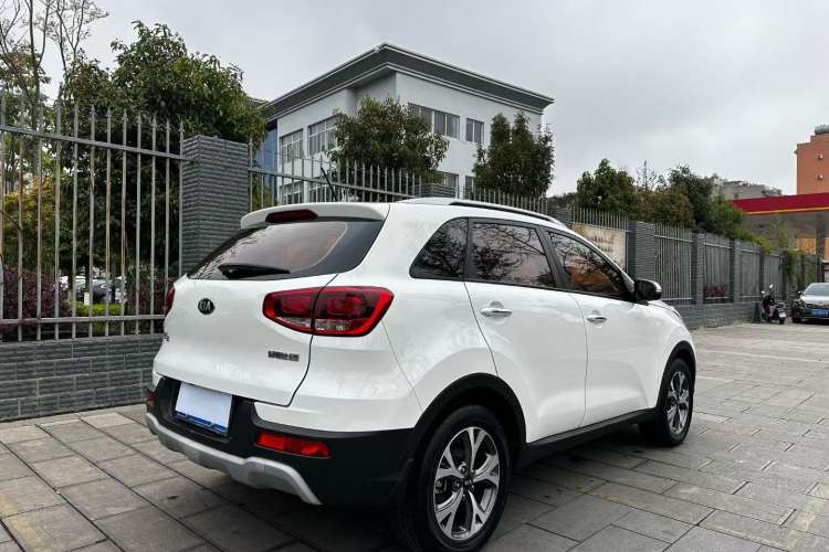 Used Kia KX3 2017 1.6L Automatic Aoya Version Exterior 5