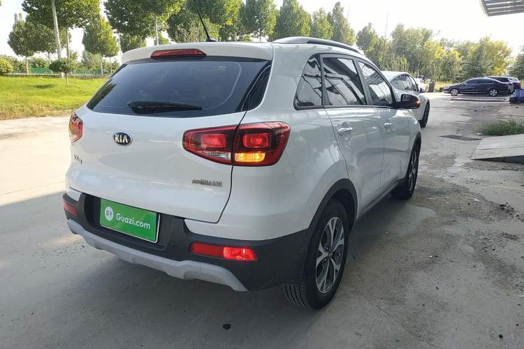 Used Kia KX3 2017 1.6L Automatic Aoya Version Exterior 5