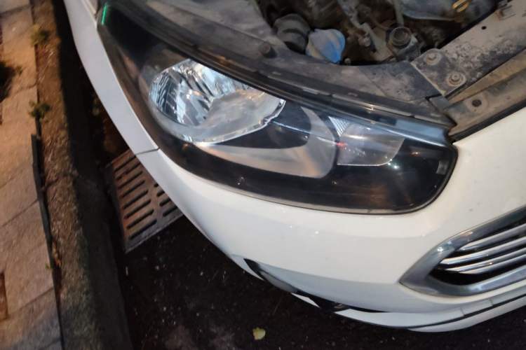 Used Kia KX3 2017 1.6L Automatic Aoya Version Exterior 6