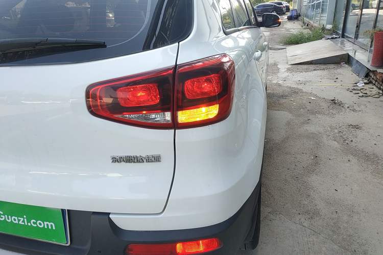 Used Kia KX3 2017 1.6L Automatic Aoya Version Exterior 6