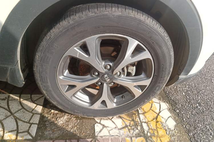 Used Kia KX3 2017 1.6L Automatic Aoya Version Exterior 7