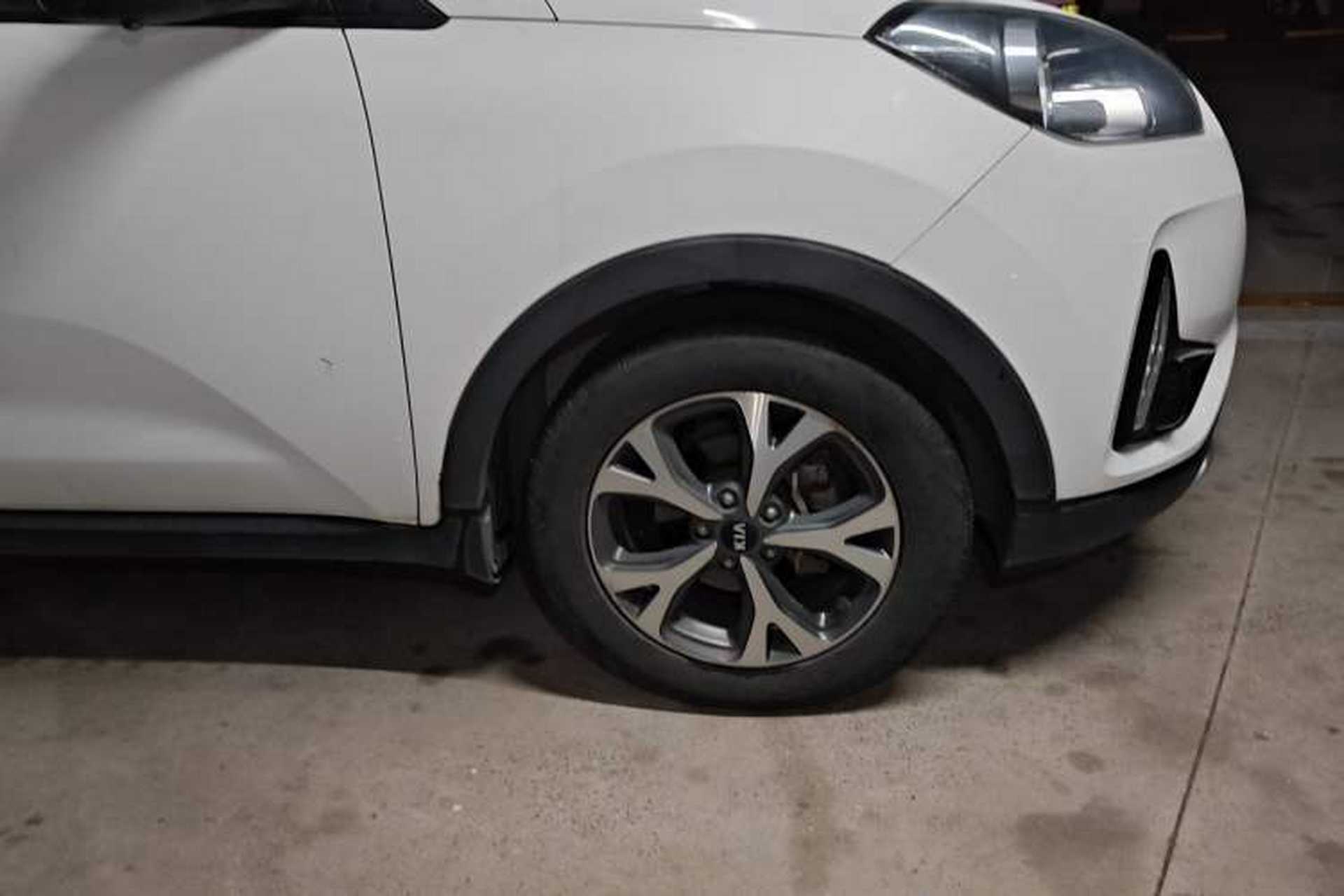 Used Kia KX3 2017 1.6L Automatic Aoya Version Exterior 7