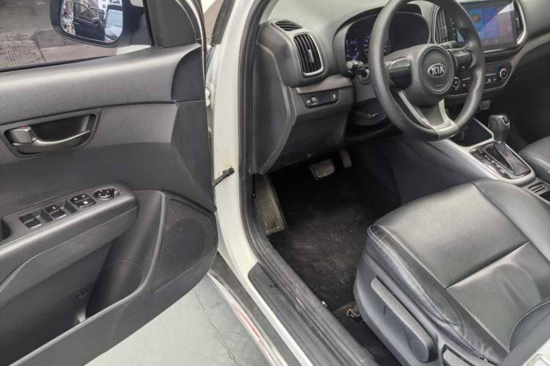 Used Kia KX3 2017 1.6L Automatic Aoya Version Exterior 8
