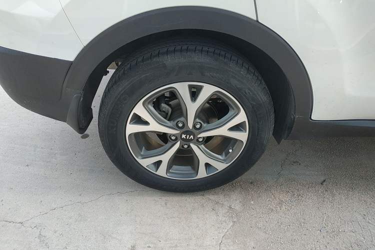 Used Kia KX3 2017 1.6L Automatic Aoya Version Exterior 8