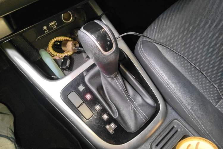 Used Kia KX3 2017 1.6L Automatic Aoya Version Gear Lever