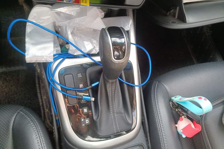 Used Kia KX3 2017 1.6L Automatic Aoya Version Gear Lever
