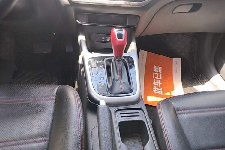 Used Kia KX3 2017 1.6T Automatic Aoya Edition Gear Lever