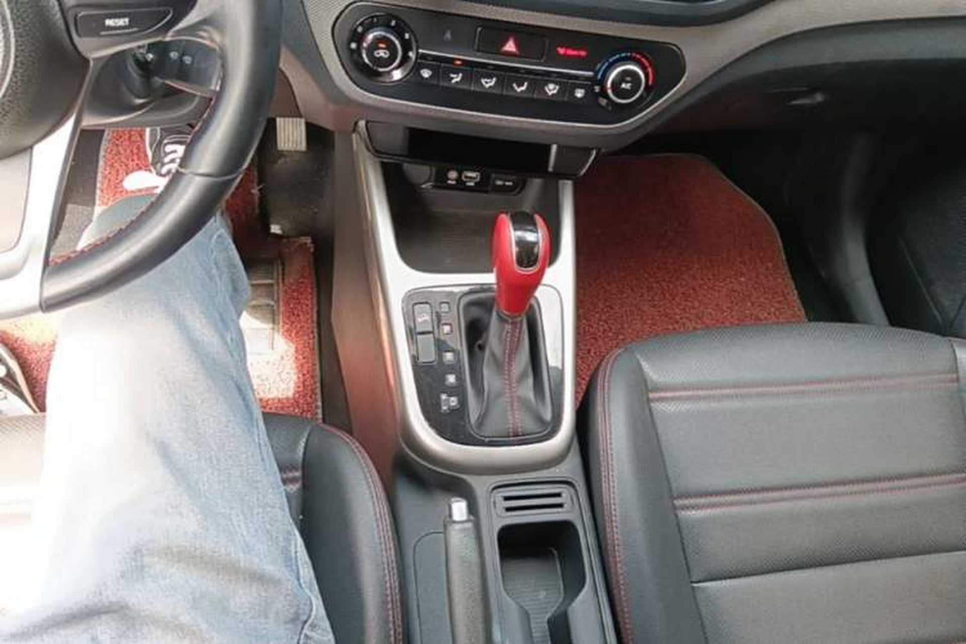 Used Kia KX3 2017 1.6T Automatic Aoya Edition Gear Lever