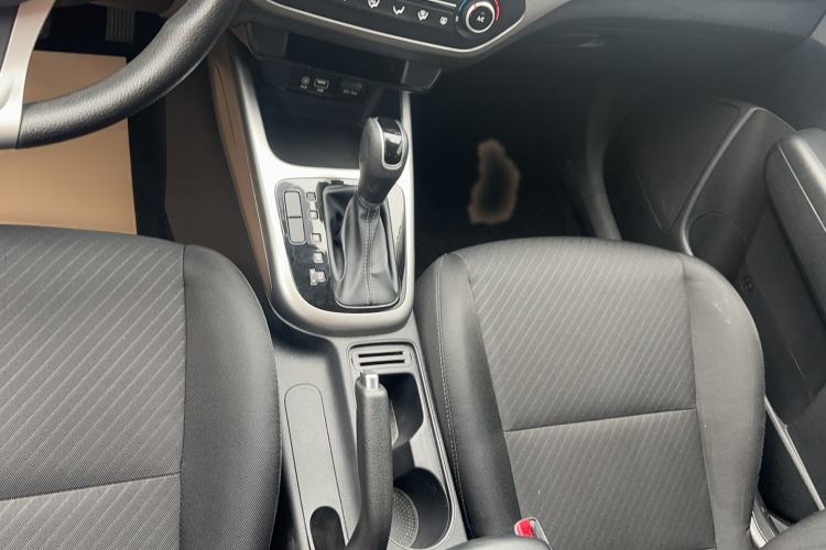 Used Kia KX3 2017 1.6L Automatic Aofeng Edition Gear Lever