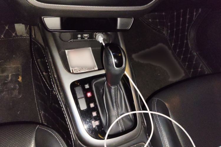 Used Kia KX3 2017 1.6L Automatic Aoya Version Gear Lever