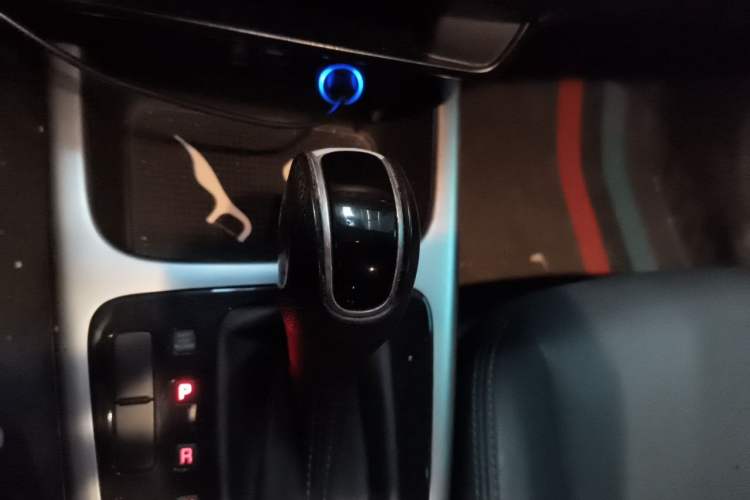 Used Kia KX3 2017 1.6L Automatic Aoya Version Gear Lever
