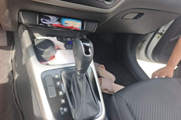 Used Kia KX3 2017 1.6L Automatic Aofeng Edition Gear Lever