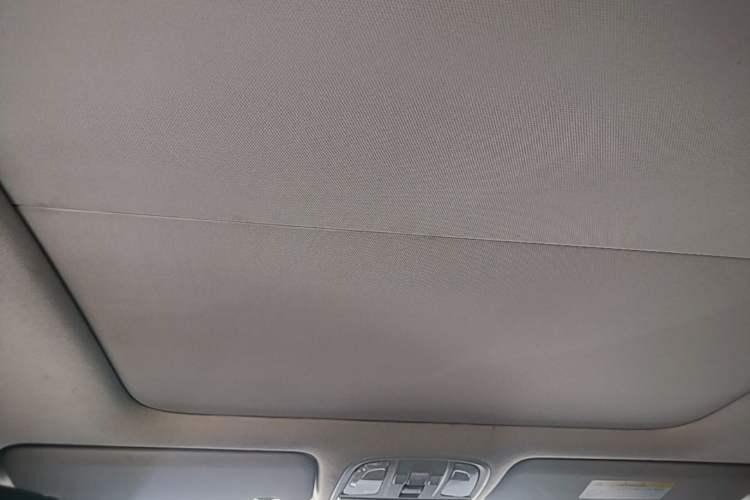 Used Kia KX3 2017 1.6T Automatic Aoya Edition Headliner