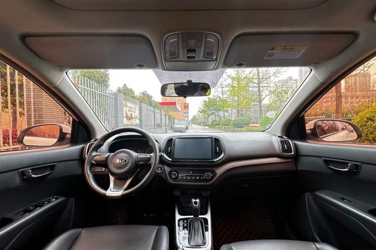 Used Kia KX3 2017 1.6L Automatic Aoya Version Interior 1